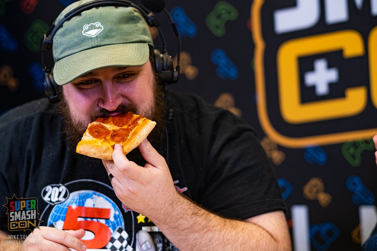 Ask @thecheatdotcom and he'll tell you: there's no better way to enjoy the rest of #SSC22 Melee Top 8 than with a tasty @PapaJohns pizza! 

Make sure to use the code PapaJohnsSmash to save 20% on your order! #PapaJohnsSSB 

bts.gg/PapaJohns 🍕