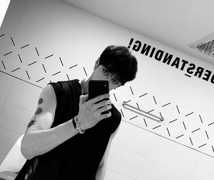beyondyasmin's tweet photo. thinking about how attractive bang chan is in sleeveless tops https://t.co/pH859iwL6e
