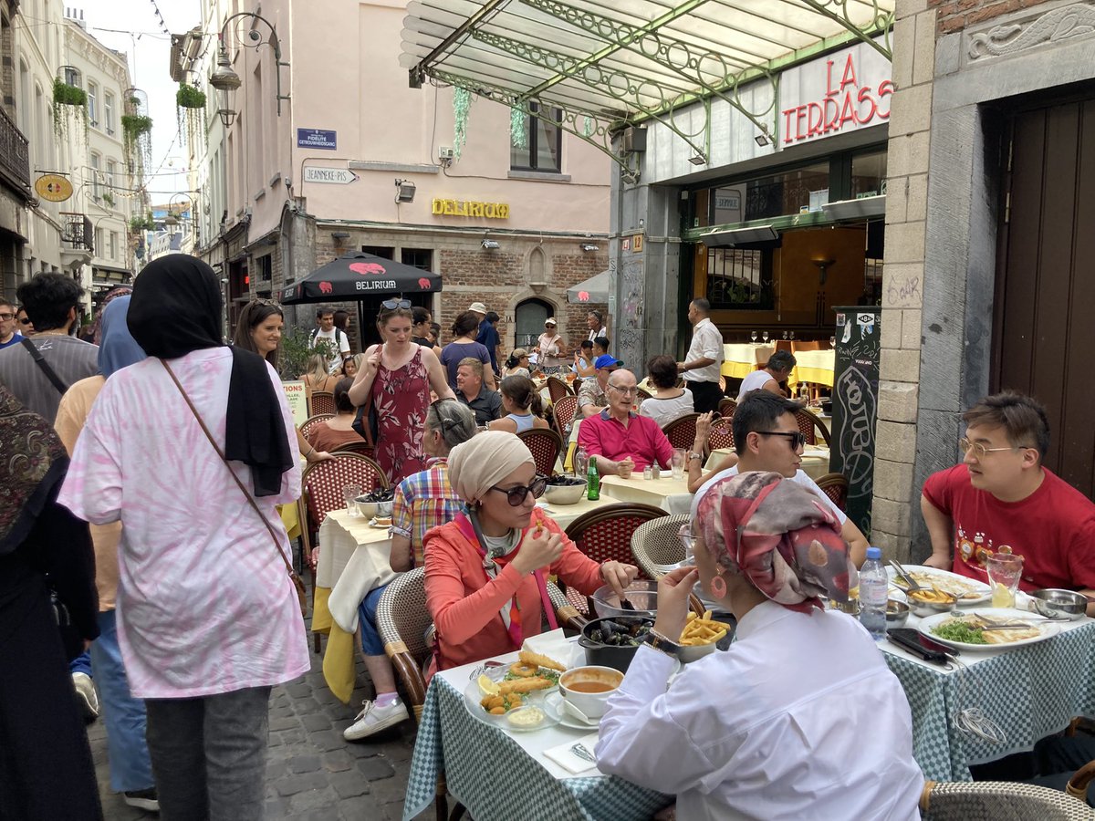 euro_tour's tweet image. ブリュッセル(ベルギー)。
本日の風景より⑤
夕食は、ムール貝を！