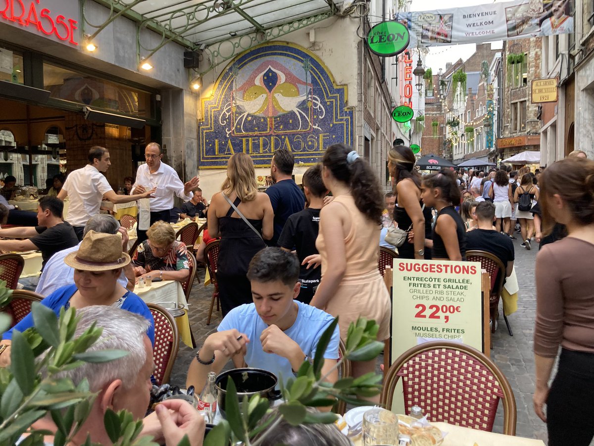 euro_tour's tweet image. ブリュッセル(ベルギー)。
本日の風景より⑤
夕食は、ムール貝を！