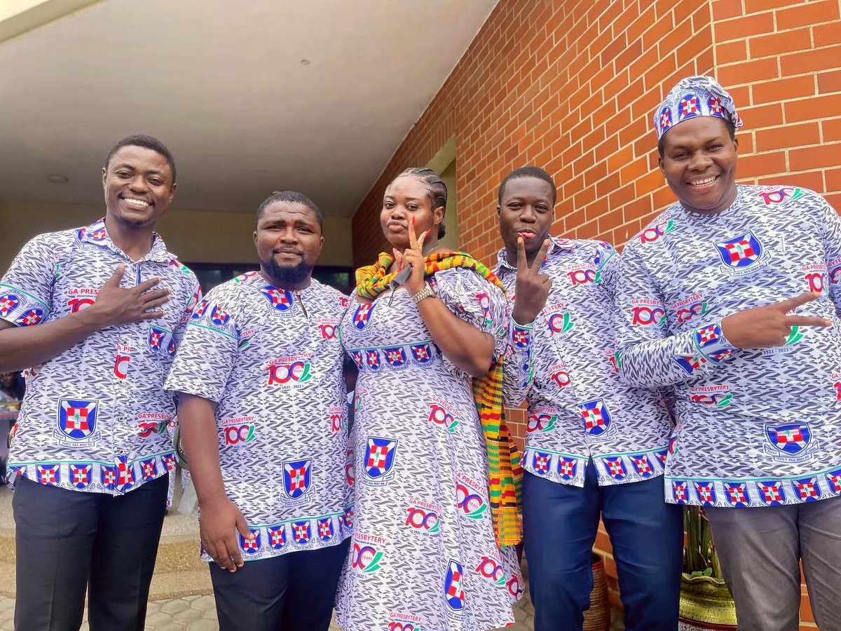 GaPresbytery's tweet photo. Now that's how you do it😍😍😍😍

Shalom with that trademark picture backdrop 📸📸📸

We see @cyril_young😀😀😀

#GaPresbyteryIs100Years
#RepYourCentenaryCloth 
#WeAreGa
#GratefulForOurHeritage https://t.co/4WV6IhkekT