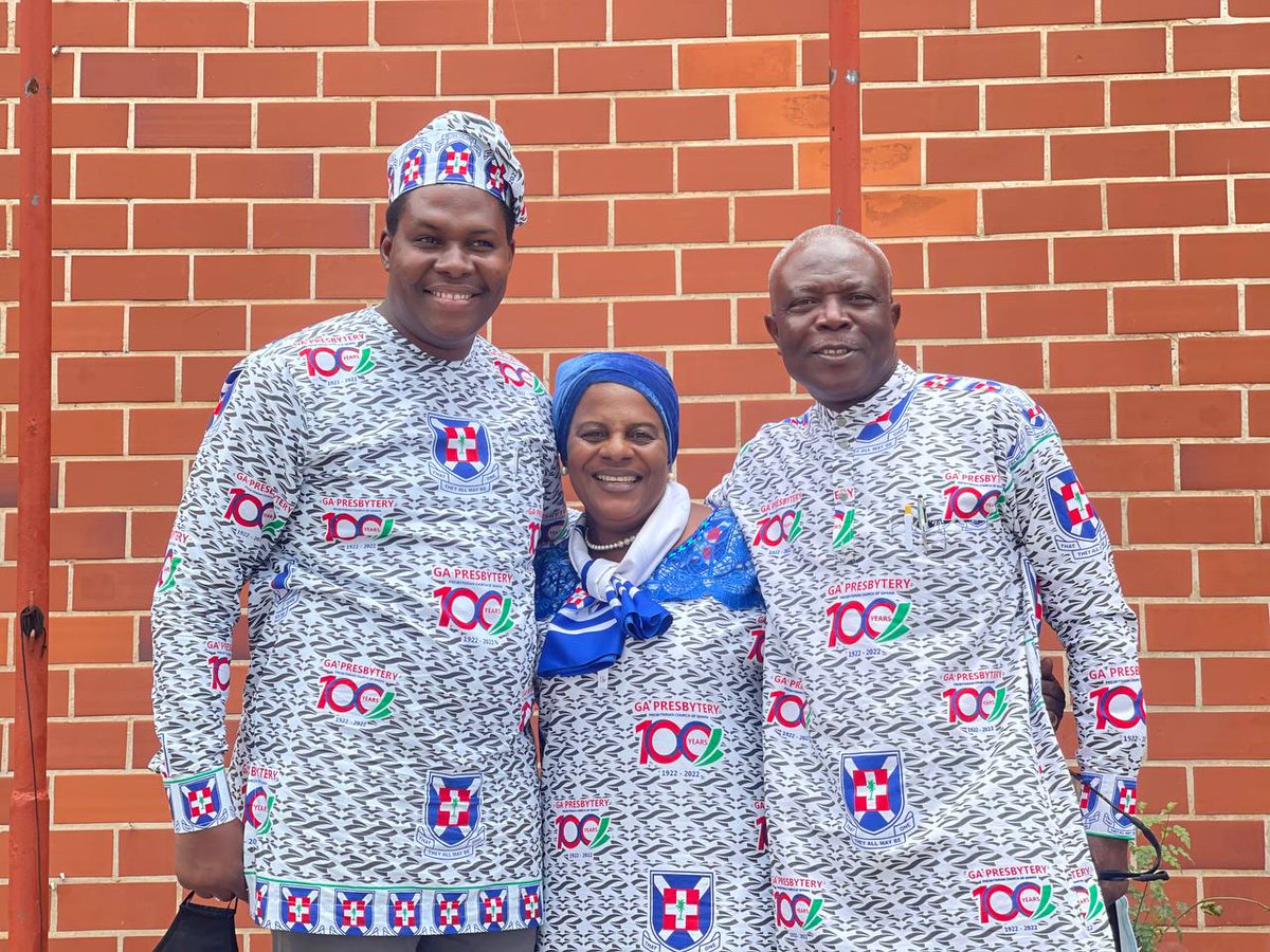 GaPresbytery's tweet photo. Now that's how you do it😍😍😍😍

Shalom with that trademark picture backdrop 📸📸📸

We see @cyril_young😀😀😀

#GaPresbyteryIs100Years
#RepYourCentenaryCloth 
#WeAreGa
#GratefulForOurHeritage https://t.co/4WV6IhkekT