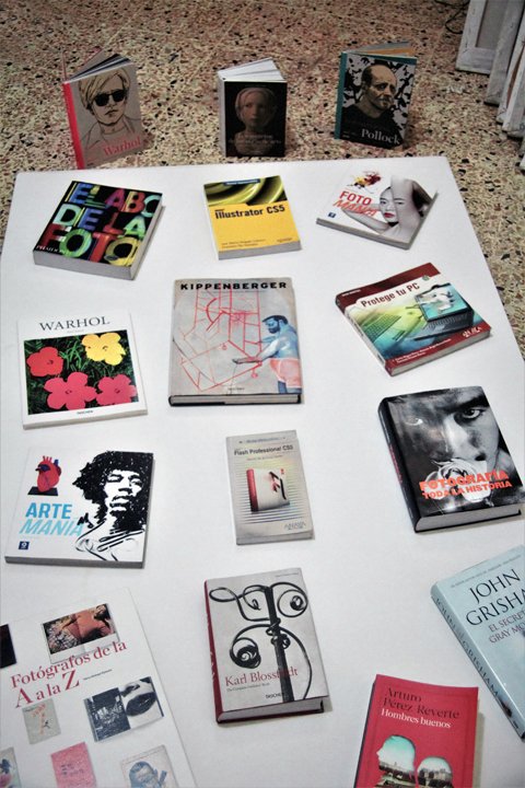"Books always leave a light on."
-- Caroline George (Dearest Josephine)
#quotes #book #FolloMe #photo