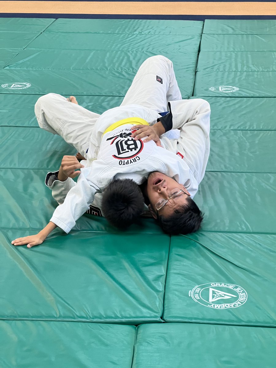 crypto_bjj's tweet photo. The right connections are vital to survival @crypto_bjj
#jiujitsu #kidsjiujitsu #financialliteracy #lessismore #LEOtraining #POSTcertified https://t.co/mvBx5nZ1EN