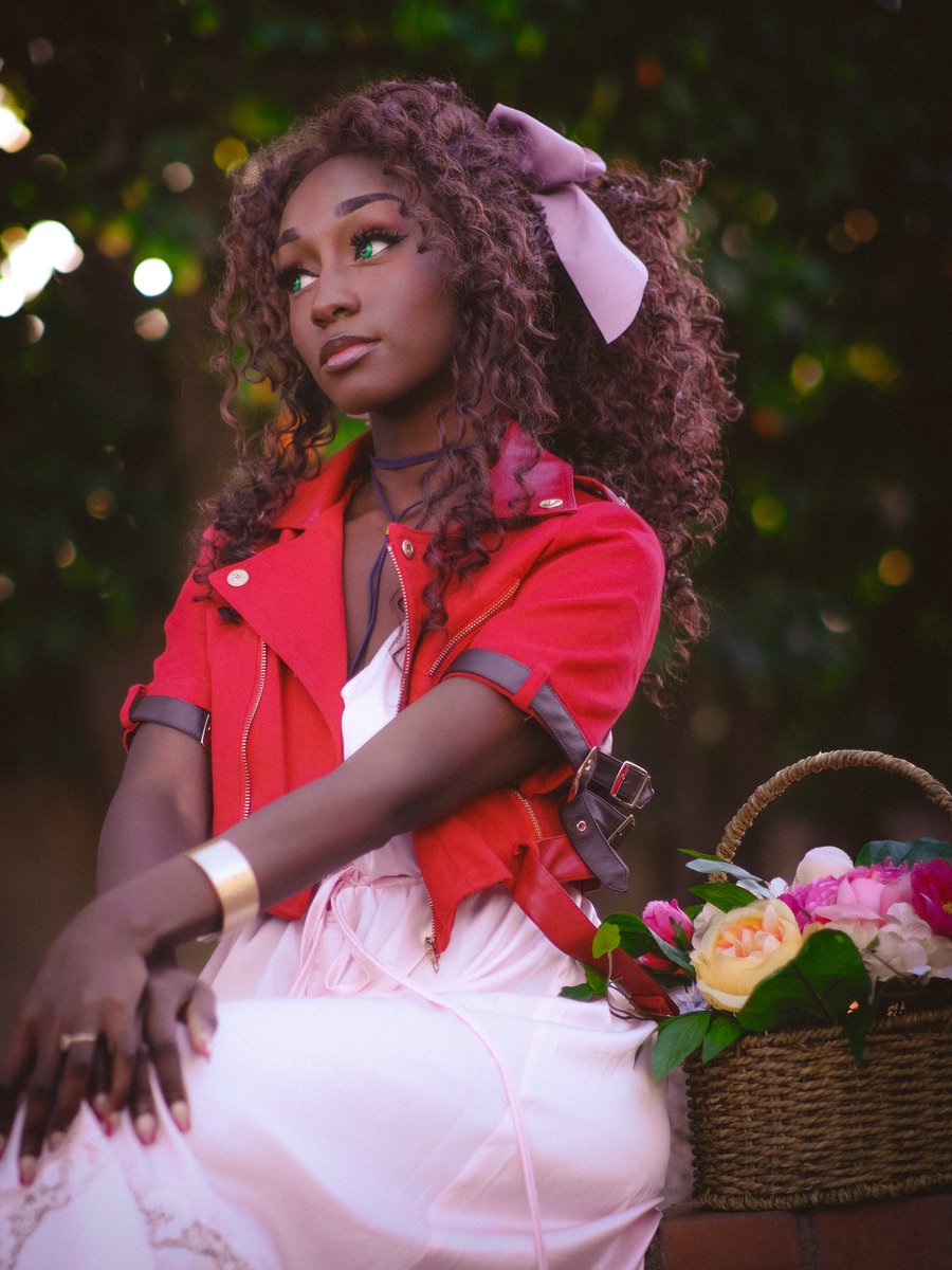 My Final Fantasy Cosplays
a 🧵

Aerith Gainsborough
FFVII Remake
