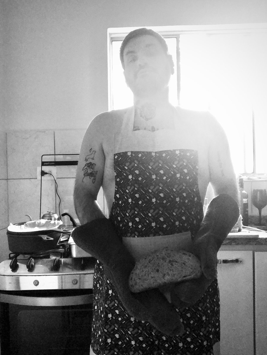 rodrigodelcolli's tweet photo. Pronto.
.
.
.
#sourdough #levain #sourdoughbread #gay #LGBT #LGBTQIABeauty #LGBTQUIAofAugust #baking #gaybaking https://t.co/fdeTJh6xwp