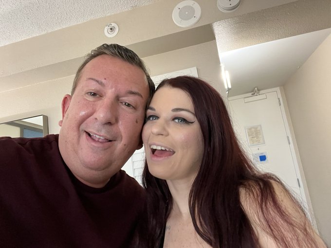 My step daughter @AnastasiaRoseXX was so nice to surprise me with a visit today. Her mom wasn&rsquo;t home<a class="tags" href="/tag/anastasiarosexx">@anastasiarosexx</a><a href="/tag/xxxhardcore"class="tags"><span>#xxxhardcore</span></a>