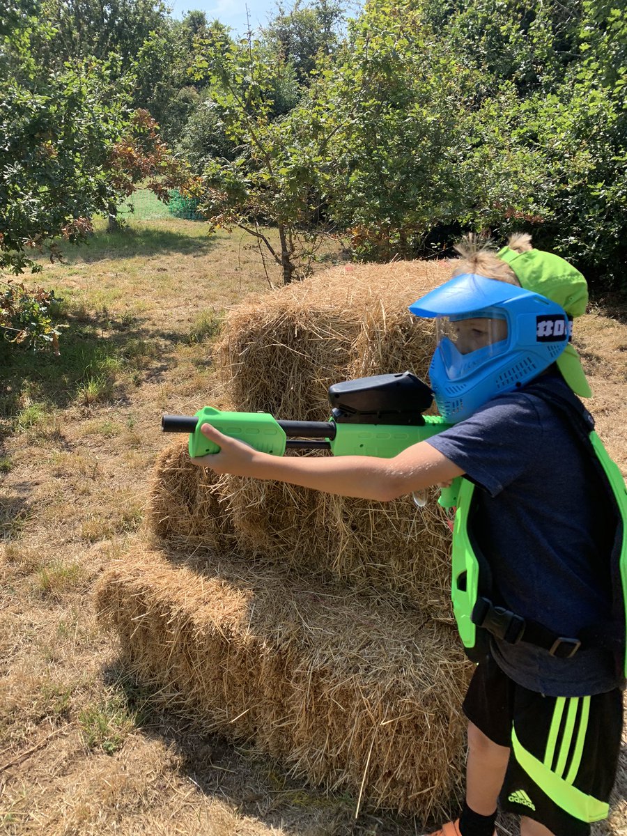 Splat__Attack's tweet photo. Sweltering heat with complimentary water handed out after each mission played throughout the weekend. Back again next week! See you soon? https://t.co/xh6gUaBxnG #dayoutwiththekids #dowtk #FamilyFirst #familyfun #makingmemories #dawlish #Devon https://t.co/6u9TWCCX1d