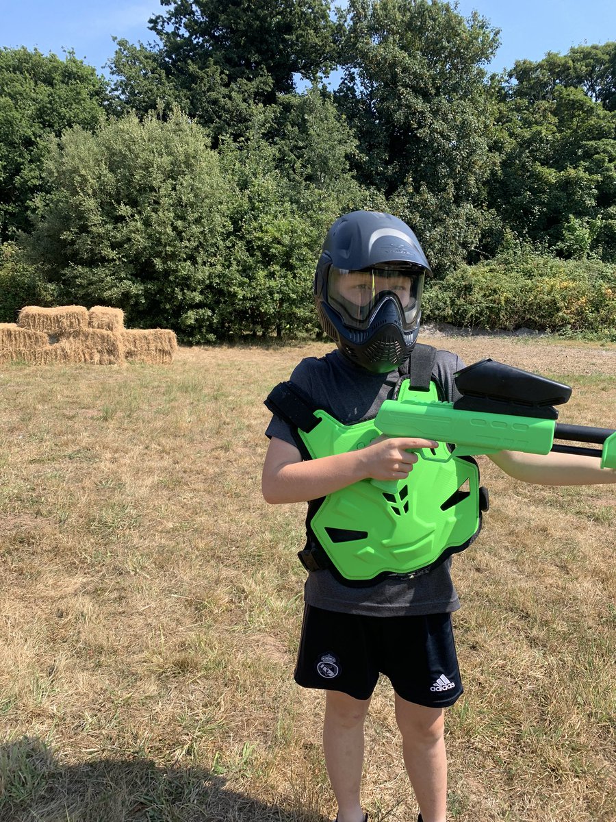 Splat__Attack's tweet photo. Sweltering heat with complimentary water handed out after each mission played throughout the weekend. Back again next week! See you soon? https://t.co/xh6gUaBxnG #dayoutwiththekids #dowtk #FamilyFirst #familyfun #makingmemories #dawlish #Devon https://t.co/6u9TWCCX1d