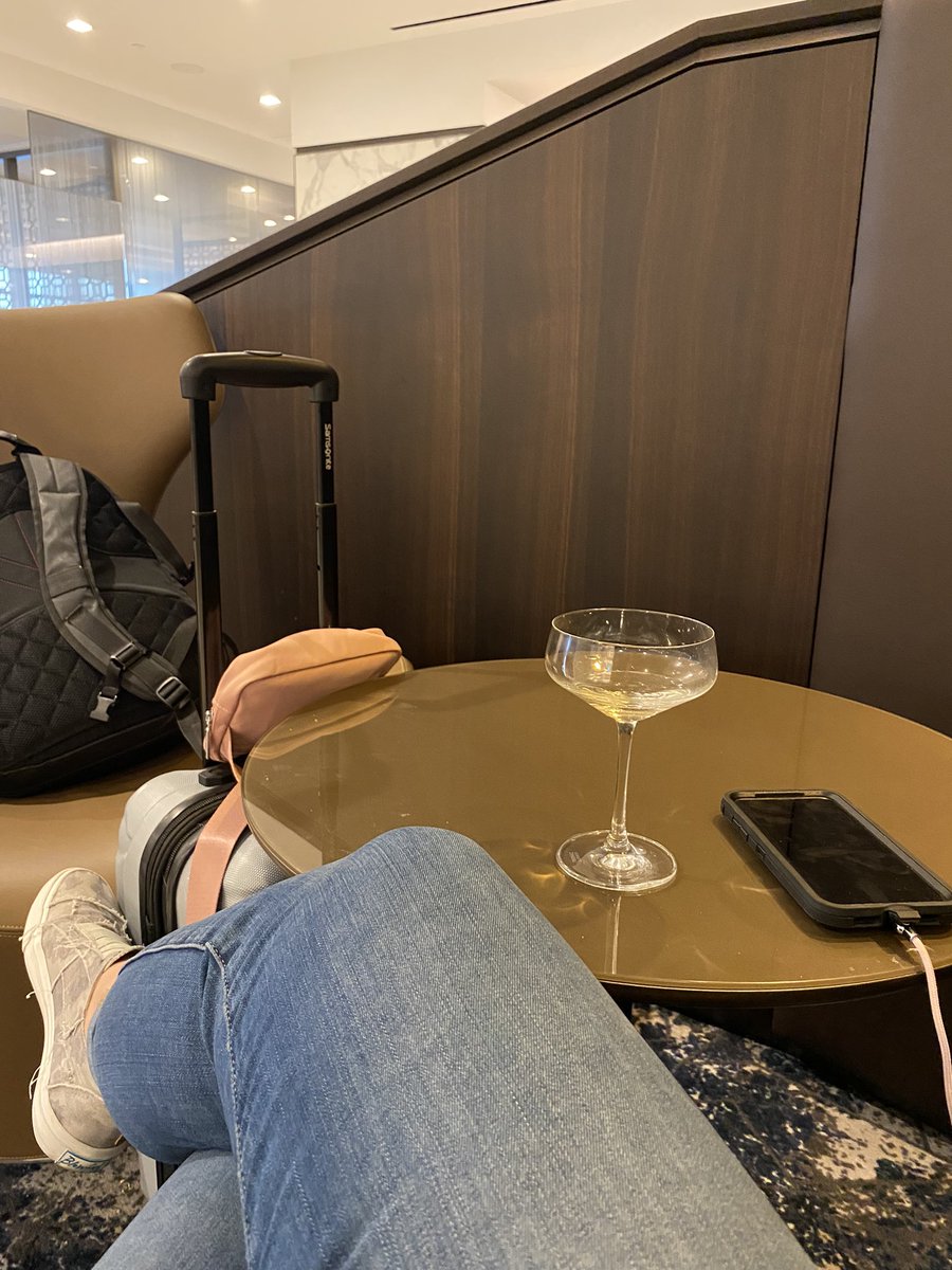 Current situation. Waiting for my delayed flight in the Polaris lounge. If you are gonna get delayed, it’s best if you can do it in the Polaris lounge.