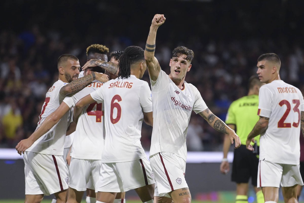 #SalernitanaRoma 0-1: la <a href="/OfficialASRoma/">AS Roma</a> parte bene e vince all'esordio grazie ad un gol di #Cristante e a delle buone trame collettive. Vergogna #DAZN che anche quest'anno, dopo aver aumentato l'abbonamento, non permette agli abbonati di poter vedere la partita. <a href="/SerieA/">Lega Serie A</a>