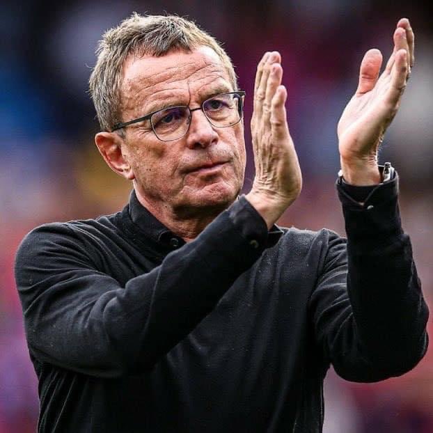 UtdFaithfuls's tweet photo. 🚨 NEW | Fabrizio: "Ralf Rangnick was right when he said Man Utd needed a striker in January, with Julian Alvarez available." [YT]

Never forget he recommended Alvarez, Luis Diaz, and Dusan Vlahovic in January but Utd rejected them all. This club! https://t.co/jY7eVF1Eio