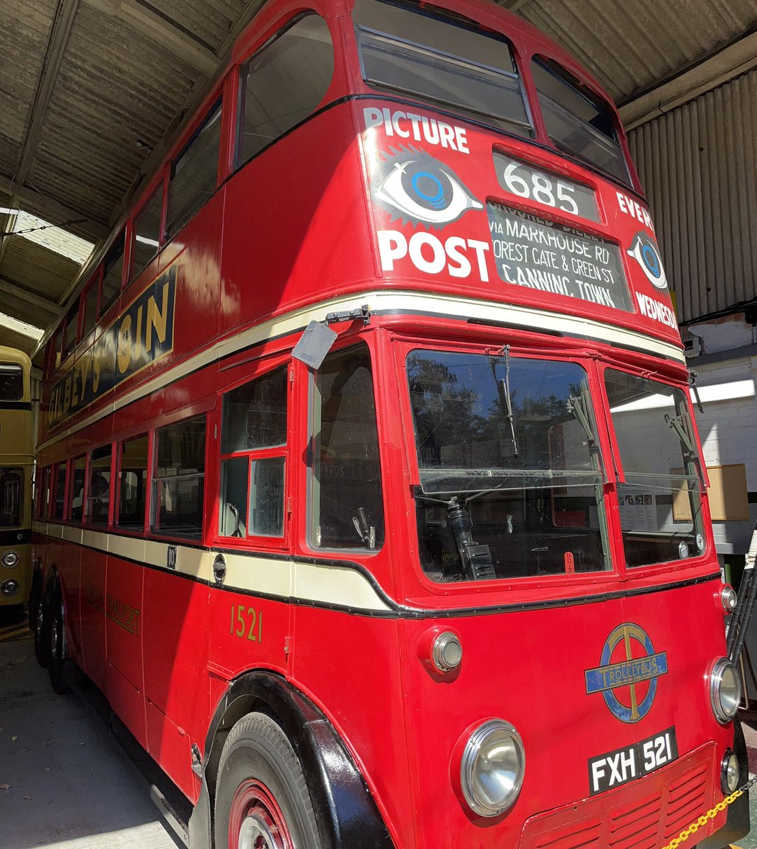 DanrossP1977's tweet photo. Loved the East Anglia Transport Museum @EATransportMus #buses #tramlines https://t.co/2y9NERoqcf