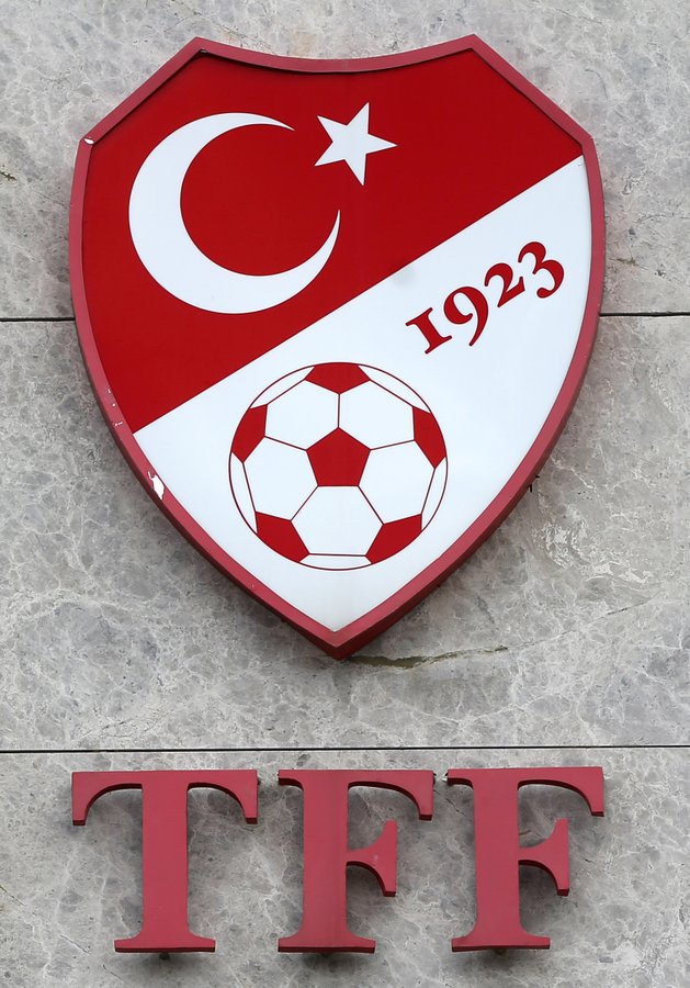 kahraman yasin kol'u  alkışlayın.... <a href="/TFF_Org/">TFF</a>  
<a href="/Besiktas/">Beşiktaş JK</a>