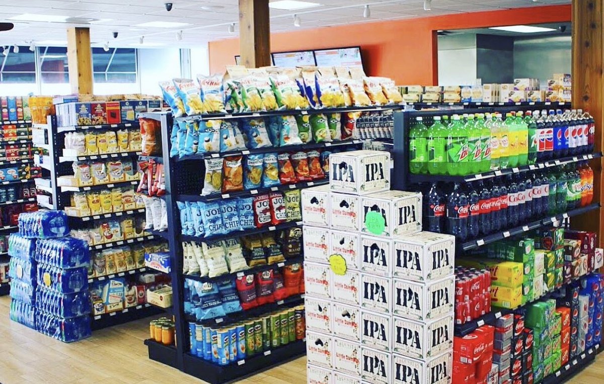 You’re always welcome here! Stop in for everything you need for a #sundayfunday☀️ #southloopmarket 
.
.
.
#southloopchicago #southloopfood #chicagofoodscene #southloop #mercato #freshmarket #chicagofoodanddrink