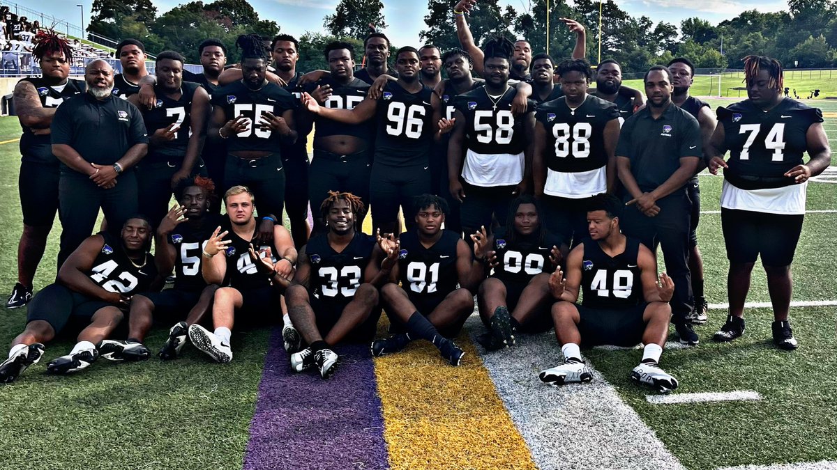 _CoachBrewer's tweet photo. 1 John 5: 14-15

MY KNUCKLEHEADS I LOVE THEM🤟🏾

Lord I thank you for using me and placing them in my life where I can do your work. Lord I pray for patience and guidance to equip them with tools that’ll impact them for the rest of this lifetime. Amen🤟🏾
#KEEPCHOPPING🪵🪓 https://t.co/p6VTnxi4fU