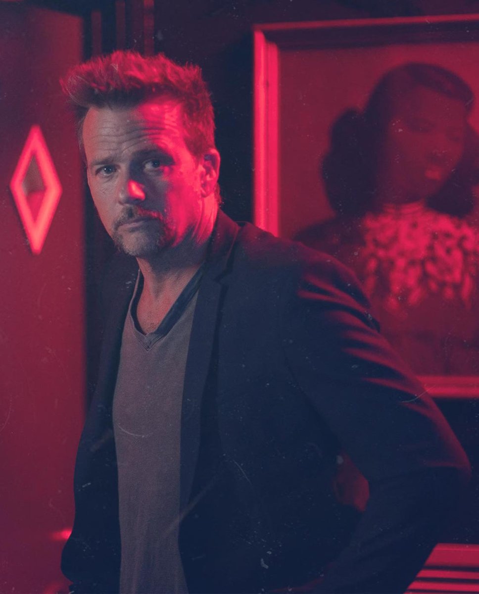 ICYMI, <a href="/KOOPradio/">KOOP 91.7 FM</a>'s interview with FRANK &amp; PENELOPE star/dir. Sean Patrick Flanery: lightscameraaustin.net/sean-patrick-f…

Austin-based <a href="/Redbudstudiostx/">Redbud Studios</a>'s #FrankandPenelope now on digital/VOD. Available Tuesday on DVD/Blu-Ray

<a href="/seanflanery/">Sean Patrick Flanery</a> also talks Boondocks Saints, Saw, Young Indiana Jones