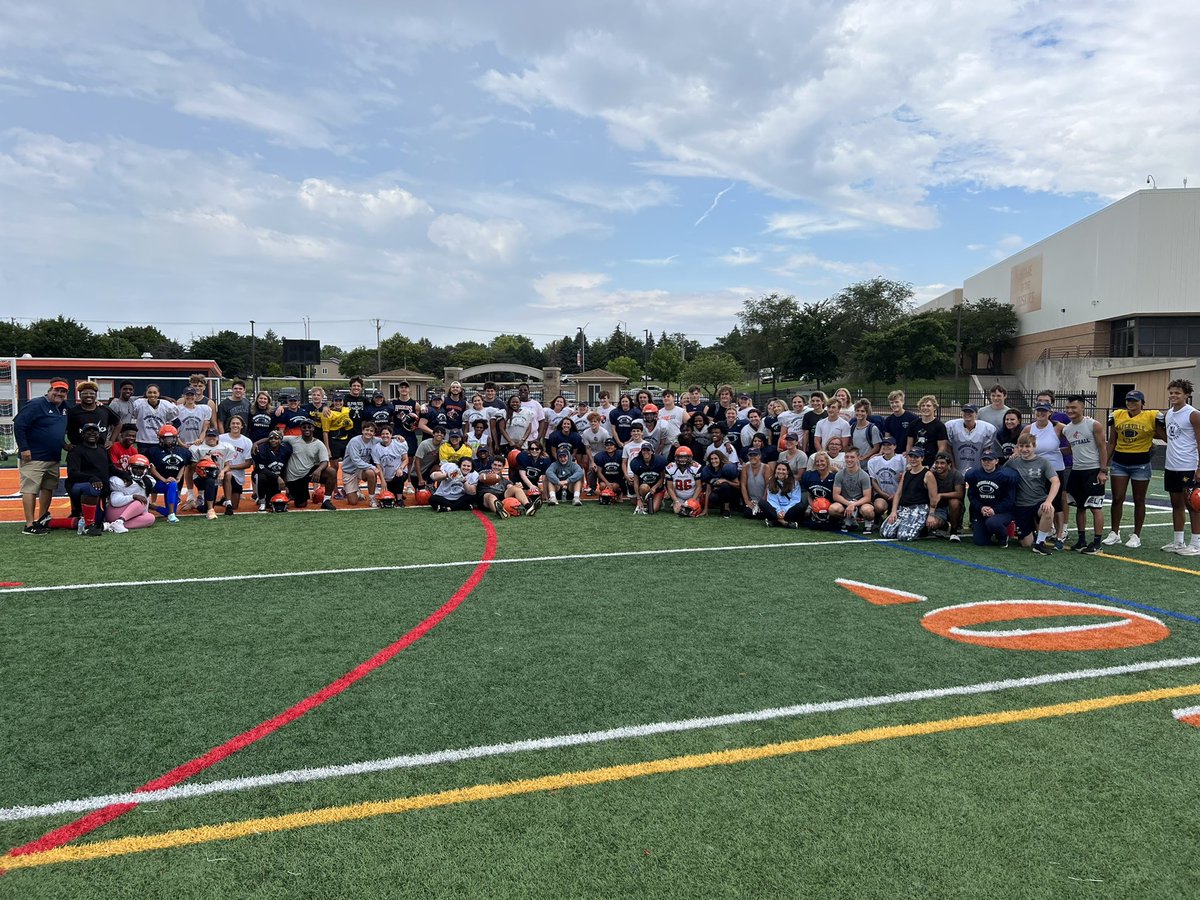 HuskieFB's tweet photo. Moms practice is always a hit.  Thanks to NN moms for being good sports putting on the helmet and pads and learning the Huskie way. Well done. We see where the boys got their talents from. #BuiltDifferently https://t.co/ky49t5gTEJ