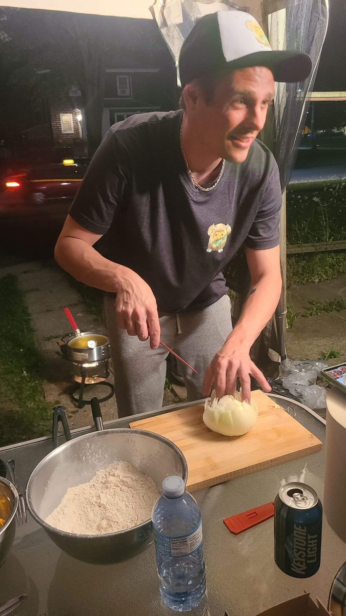 ChitinNature's tweet photo. 🥳 Great Time Yesterday 🥳
🧅Made some Blooming Onions, had some beer, a fire and hung out with the fam and friends!
@Grotyle1 #AlphaSophie @ArtofNickTaylor #DerekHowdy
#CroFam #Crypto #NFT #NFTLetsGo
#Cronos #ETH #CDC #WhoWantsUs
#CurateUs #LetsCrypto #ChitinNature
#ChitHeadz https://t.co/c8zJ3FJcP8