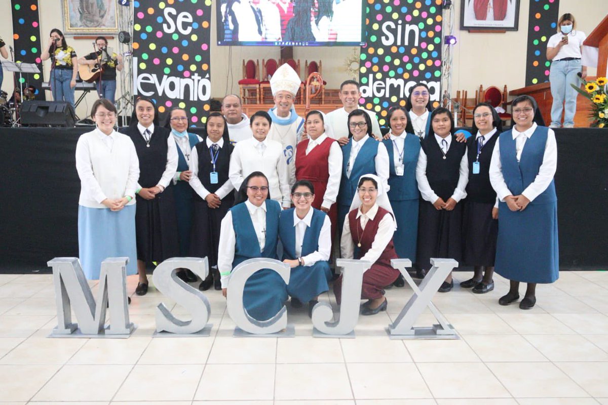 IglesiaXalapa's tweet photo. Este Domingo 14 de agosto de 2022 la Iglesia conmemora el día Nacional de la Juventud Católica Mexicana, en la Arquidiócesis Xalapa el equipo diocesano de Pastoral Juvenil que dirige el Pbro. Irineo Andrade Luna organizó una serie de actividades para celebrarlo. #DNJCM https://t.co/prr2m6L0yy