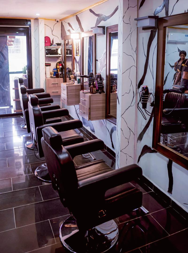 le_4eme_pouvoir's tweet photo. #AD #Cameroun
#BLACKSHINE: Spa & Beauty 🇨🇲🌍
Vôtre nouvel espace de BEAUTÉ et de RELAXATION de luxe vous ouvre ses portes 7j/7 de 8h à 20h à #Douala, sis quartier #MAKEPE, au niveau du Rhône poulenc face Moulin rouge https://t.co/vhL5x5QmTt