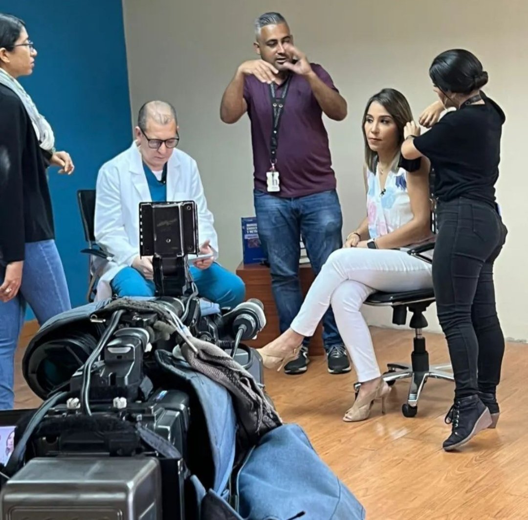 IMLAFLORESTA's tweet photo. Otra de nuestras grandiosas doctoras 👩🏻‍⚕️ entrevistadas para el programa #LaTizana fue la Dra. Alfonsina Carrasco, médico Endocrinologa.

Gracias por el apoyo 🙌🏻 a todo el equipo de producción y médico. 

@globovision
@latizanatv https://t.co/ugz0jNRhgD