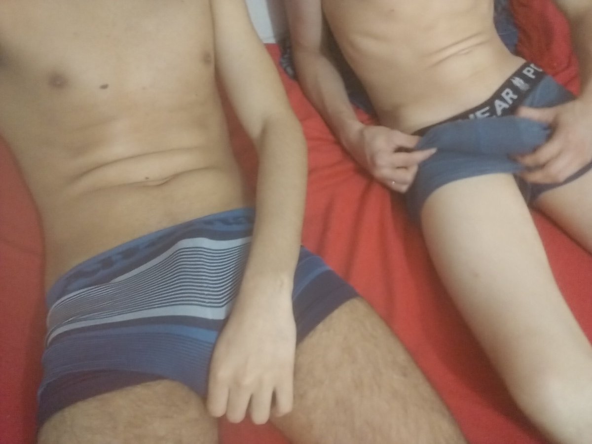 NickolaLima17's tweet photo. Cadê as novinhas e coroas para uma brincadeira agora com dois primos 😎
#divulganudescwb #PINTOSASWARDS #d4swing #HeteroCurioso #novinhogostoso https://t.co/X3SqaEcsH0