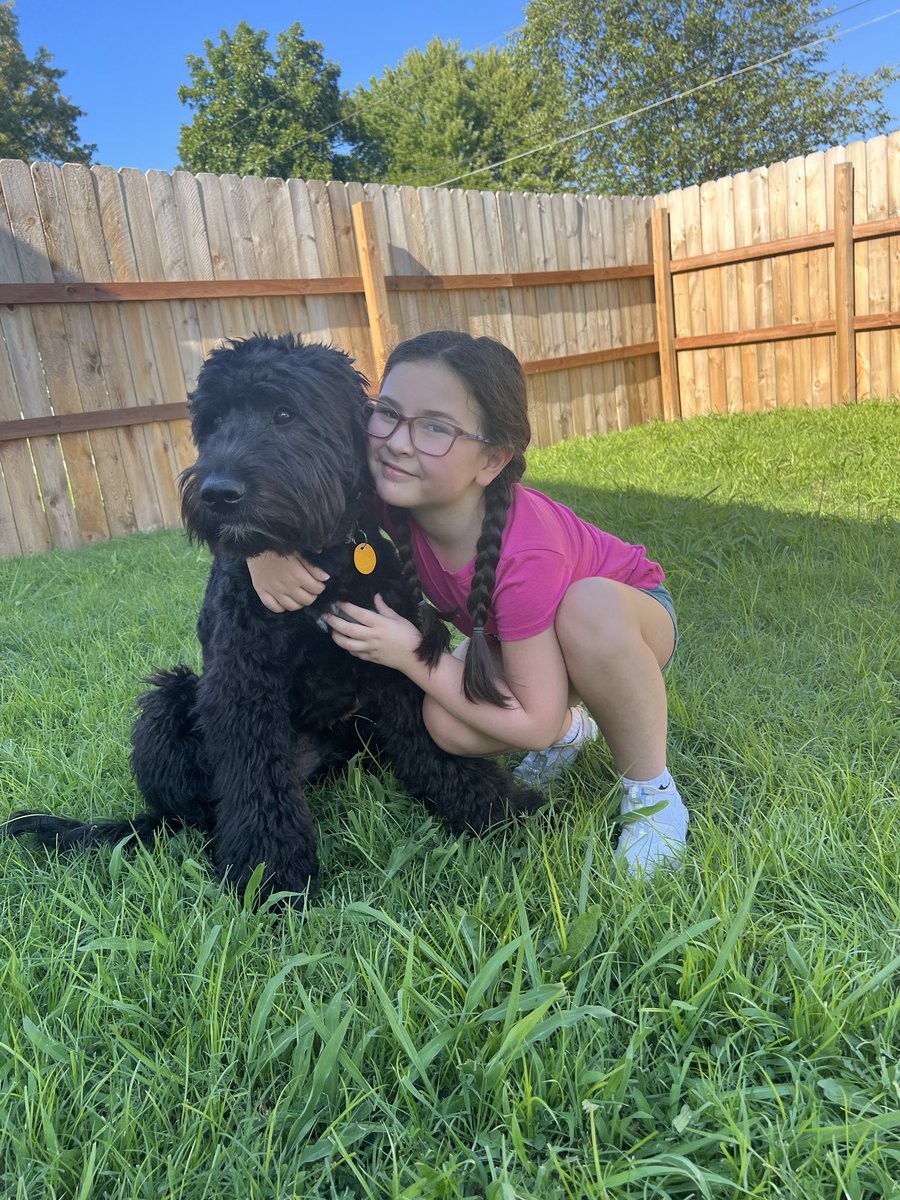 The reason I work hard is to feed these two girls and spoil them rotten. So far I’ve done just that 😅🖤