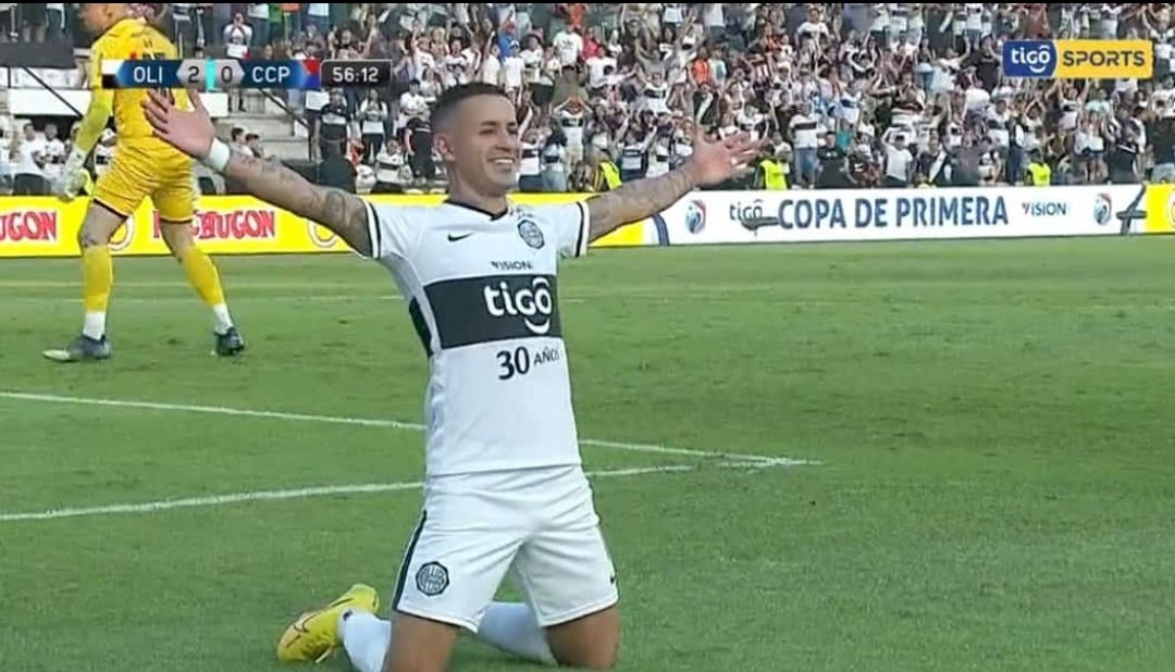 Señor jugador Derlis 10 crack ídolo.