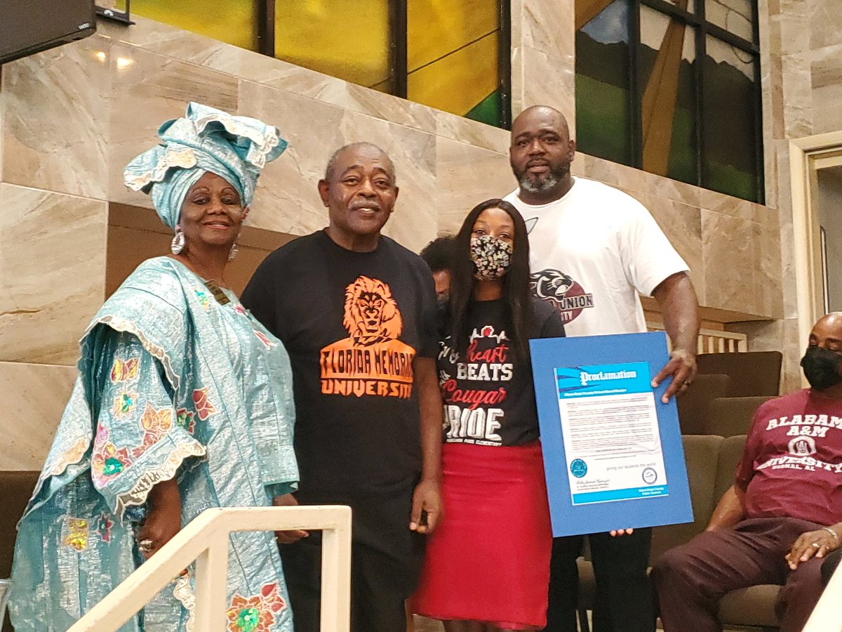DrDBMindingall's tweet photo. School Board Member Dr. Dorothy Bendross-Mindingall, District 2 attended Peaceful Zion Missionary Baptist Church along with Tania Burns-Principal to recognize Peaceful Zion for their Adopt-A-School initiative. #MDCPS #District2 #SeeYouOnTheJourney! #AlwaysAccessible https://t.co/10fopKIkSC
