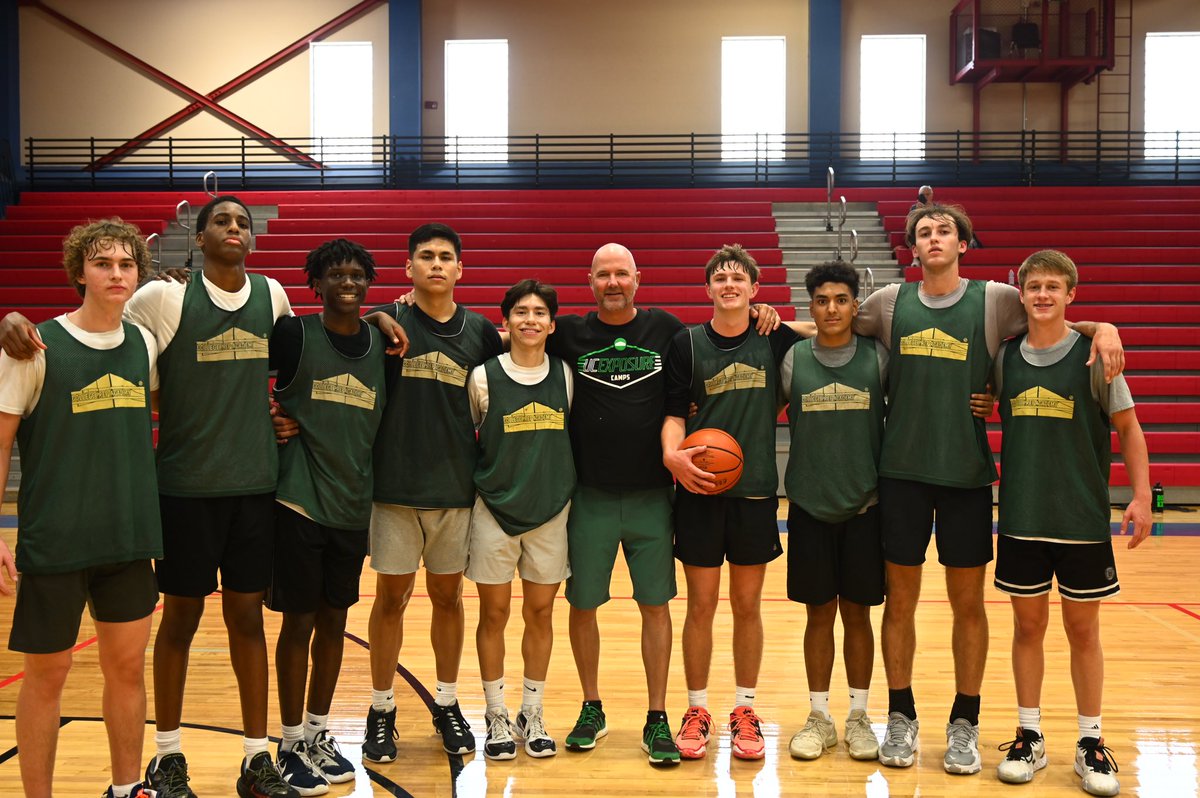 UC_Exposure's tweet photo. UCExposure 'Get Discovered' Summer Camps are a wrap!  Great finish before the new HS season w/ STX "Top Prospects" representing RGV, Corpus, ATX &amp; Houston.  The UC Summer Report goes out this week on the 50 best of the best from all events #EarlyLeads #ProjectedLevels #FillANeed https://t.co/kVfllA6up0
