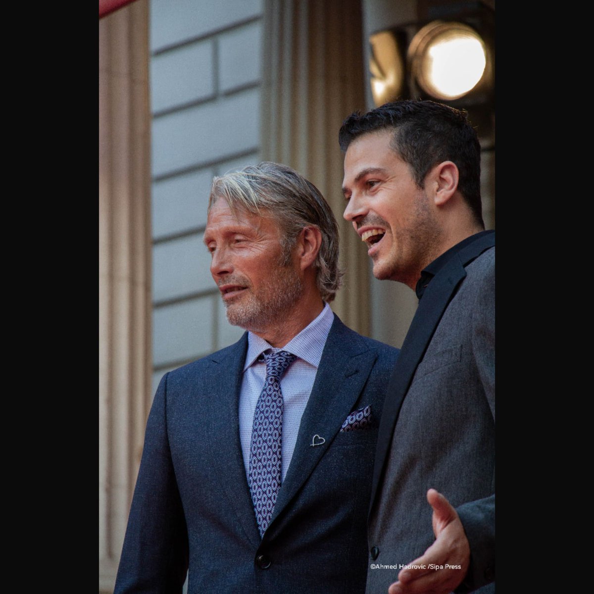 MADS MIKKELSEN
©Ahmed Hadrovic /Sipa Press 

Sarajevo Film Festival 2022

#sarajevo #Bosnia #timless_classic #cinematicphoto #arcanamagazine #insomniamag #insidephotomagazine #madsmikkelsen #peopleareawesome #körpermag #friendsinperson #photojournalism #photojournalist