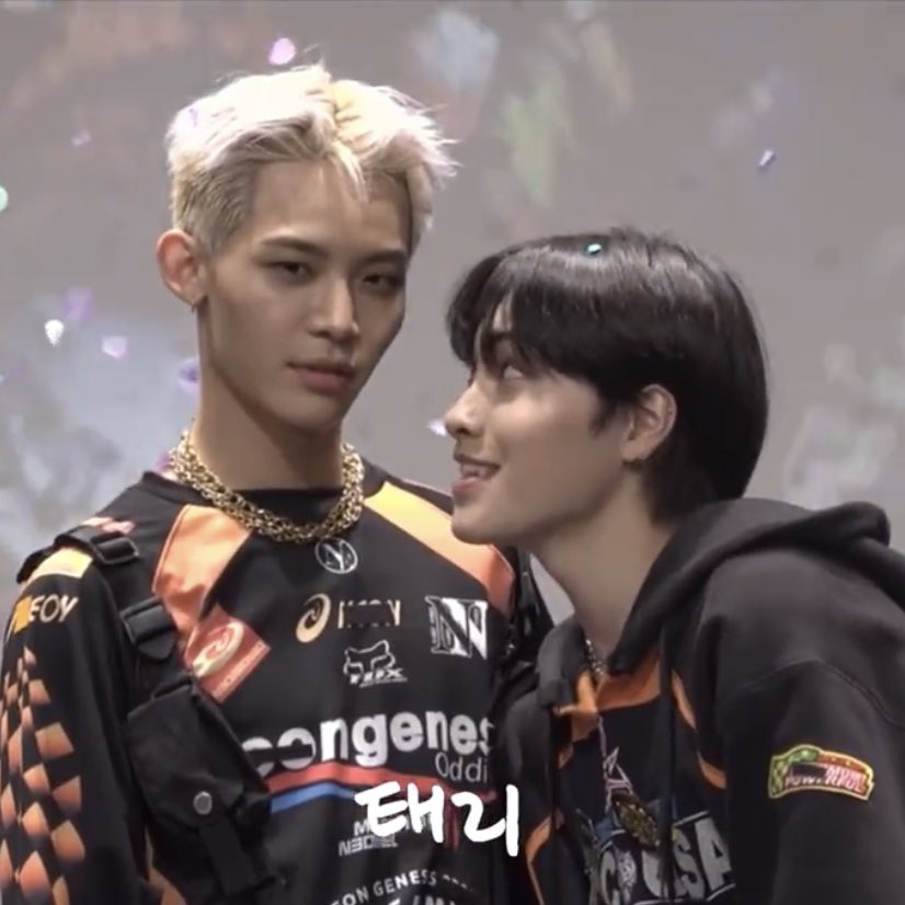 minsukyungho123's tweet photo. Okay its Official now, this our new ship Chan X Renta
#ChanRen #Chan #Renta #TO1 @TO1_members https://t.co/hBA8Z3Y8Eu