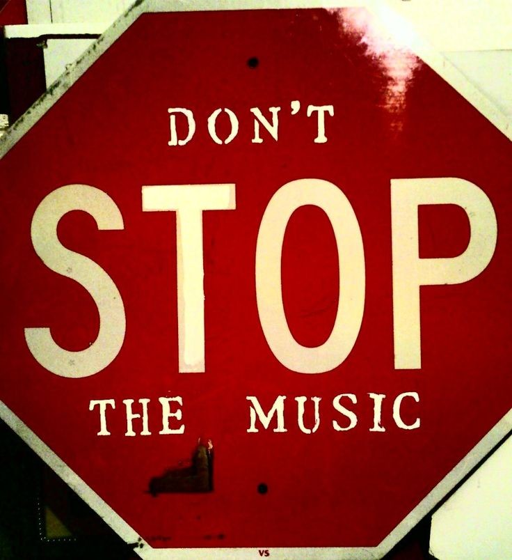 dorner_martina's tweet photo. Dear Musicians 💜
It's Sunday evening and you know what I want 😉 Your music for the next weekend playlist 🎶 SoundCloud, Spotify and YouTube links are welcome 🙂 And now keep me busy and thank you for your Music 💜 https://t.co/9RZVwBOpu3