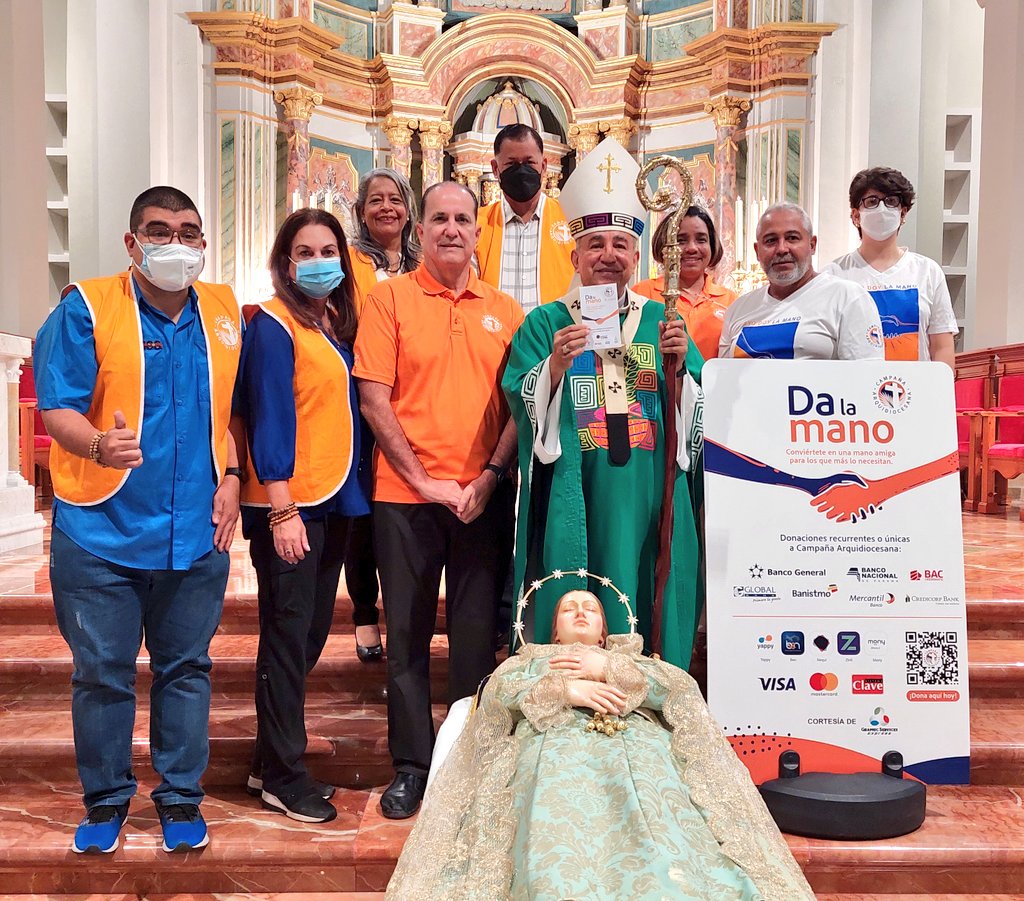 pacatolico's tweet photo. #DaLaMano
Inició Fase de Solidaridad de la Campaña Arquidiocesana con misa en la Catedral, en la que el arzobispo de Panamá, #MonsUlloa, manifestó que la Iglesia necesita del compromiso y la corresponsabilidad para sostener la evangelización y las obras sociales
#IglesiaEresTu https://t.co/8L72AK1j8L