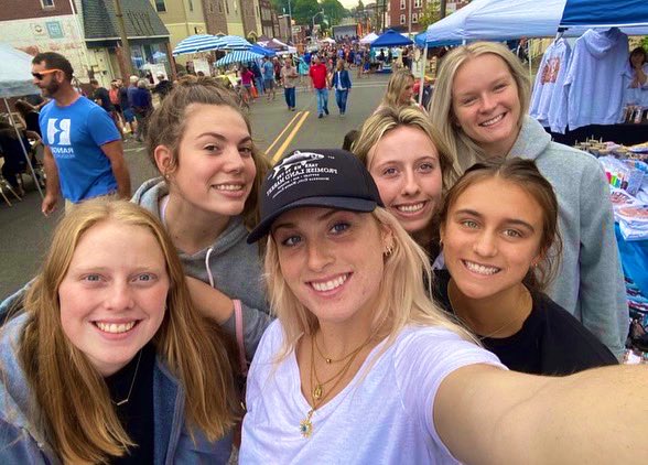 We put the 𝙛𝙪𝙣 in funnel cake at the Indiana Italian Festival today!

#TalonsUp | #VolleyHawks | #lovewhereyoulive