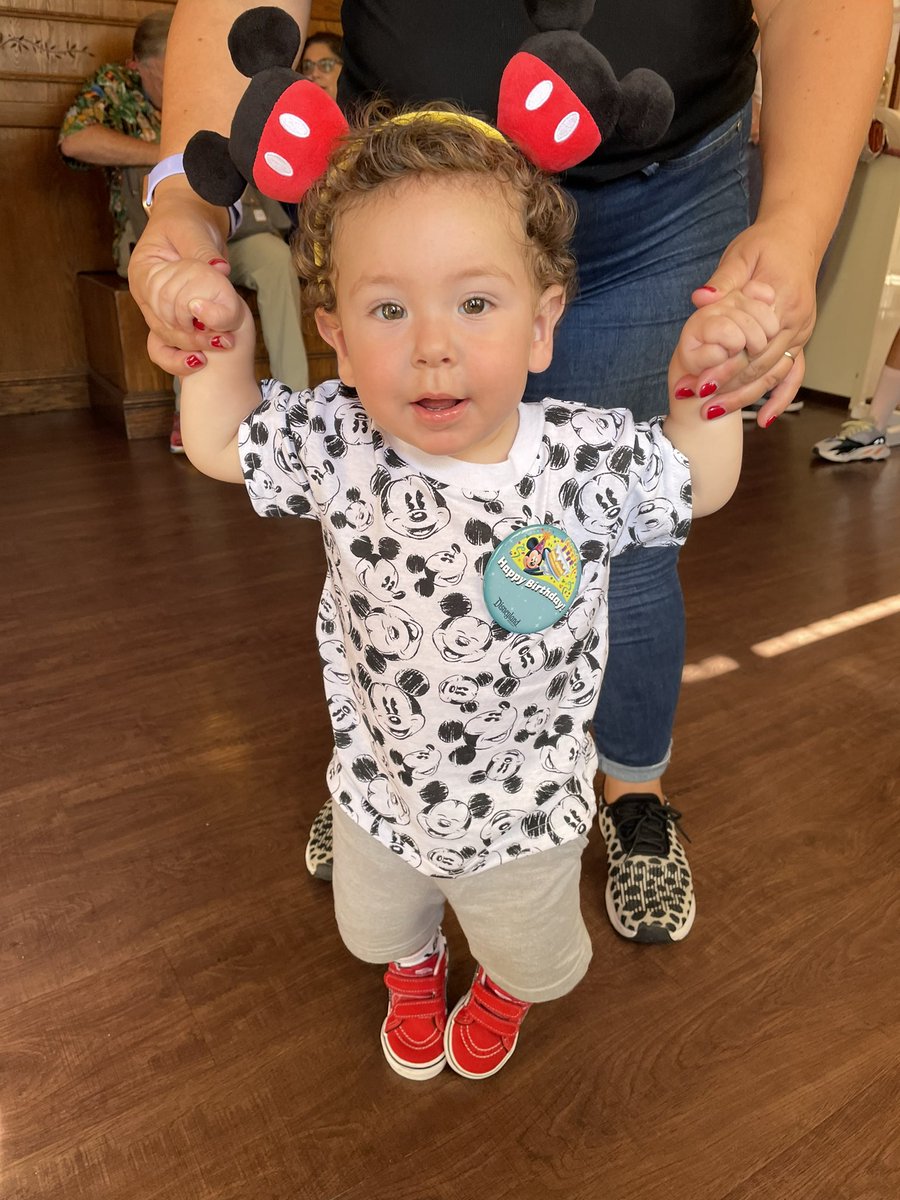 __erikkaaaa's tweet photo. First Disney Trip 🤍 https://t.co/n3cf4nKYEM