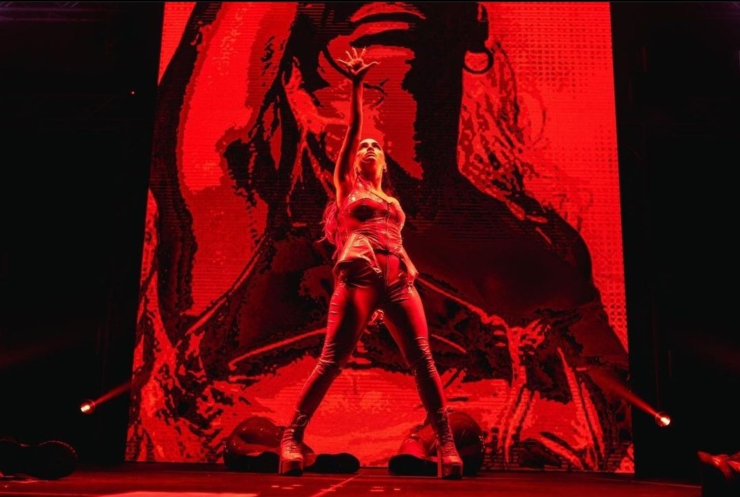 nahue_188's tweet photo. Gracias @lalioficial por el terrible show que nos diste a todes te amooo ❤❤❤❤🥺🥺🥺🥺 https://t.co/IVe4okXTUQ