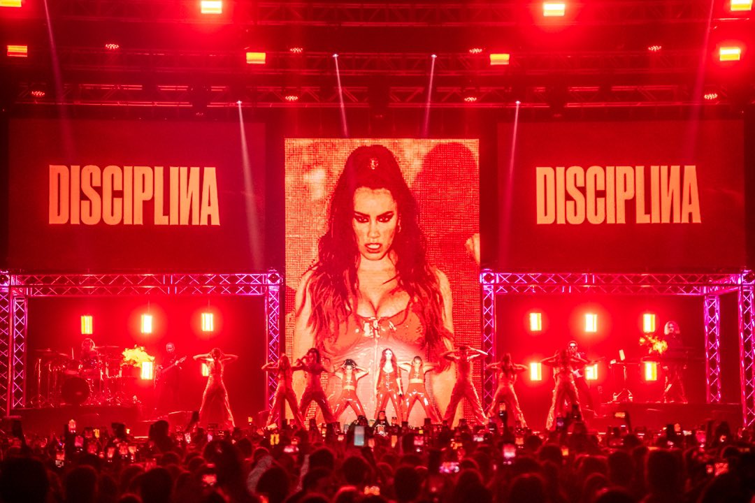 nahue_188's tweet photo. Gracias @lalioficial por el terrible show que nos diste a todes te amooo ❤❤❤❤🥺🥺🥺🥺 https://t.co/IVe4okXTUQ