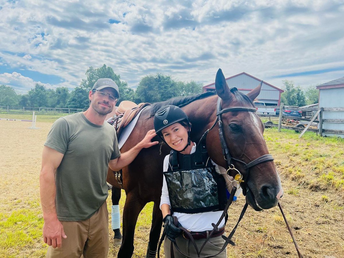 TheFoxieG's tweet photo. It’s a wrap! Thanks to everyone who supported the show today. King Congo, a Foxie G graduate, won a blue ribbon, Maisie, another Foxie G grad, participated &amp; our wonderful volunteer, Amy, won 1st &amp; 2nd place with support from Scott &amp; Joann. #foxieg https://t.co/5wioMwGHOs
