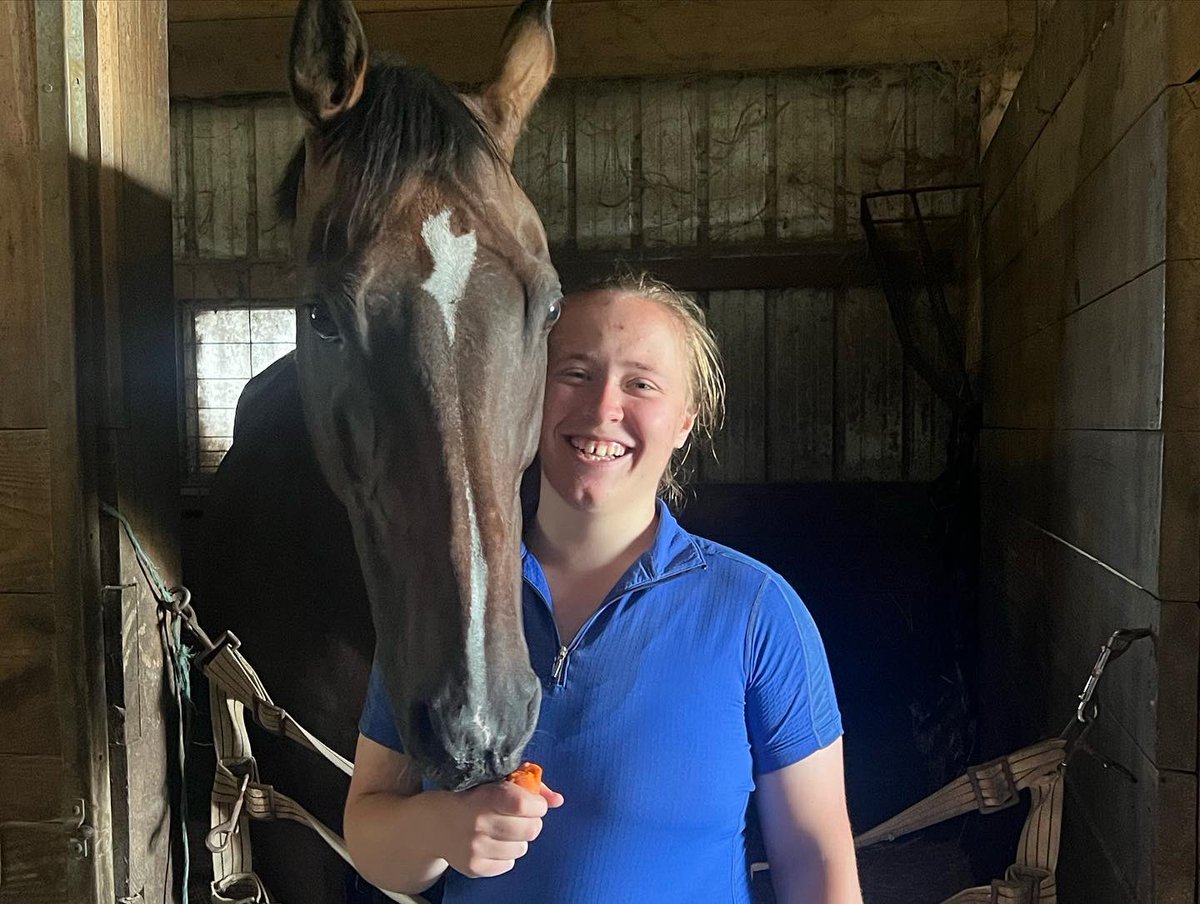 TheFoxieG's tweet photo. It’s a wrap! Thanks to everyone who supported the show today. King Congo, a Foxie G graduate, won a blue ribbon, Maisie, another Foxie G grad, participated &amp; our wonderful volunteer, Amy, won 1st &amp; 2nd place with support from Scott &amp; Joann. #foxieg https://t.co/5wioMwGHOs