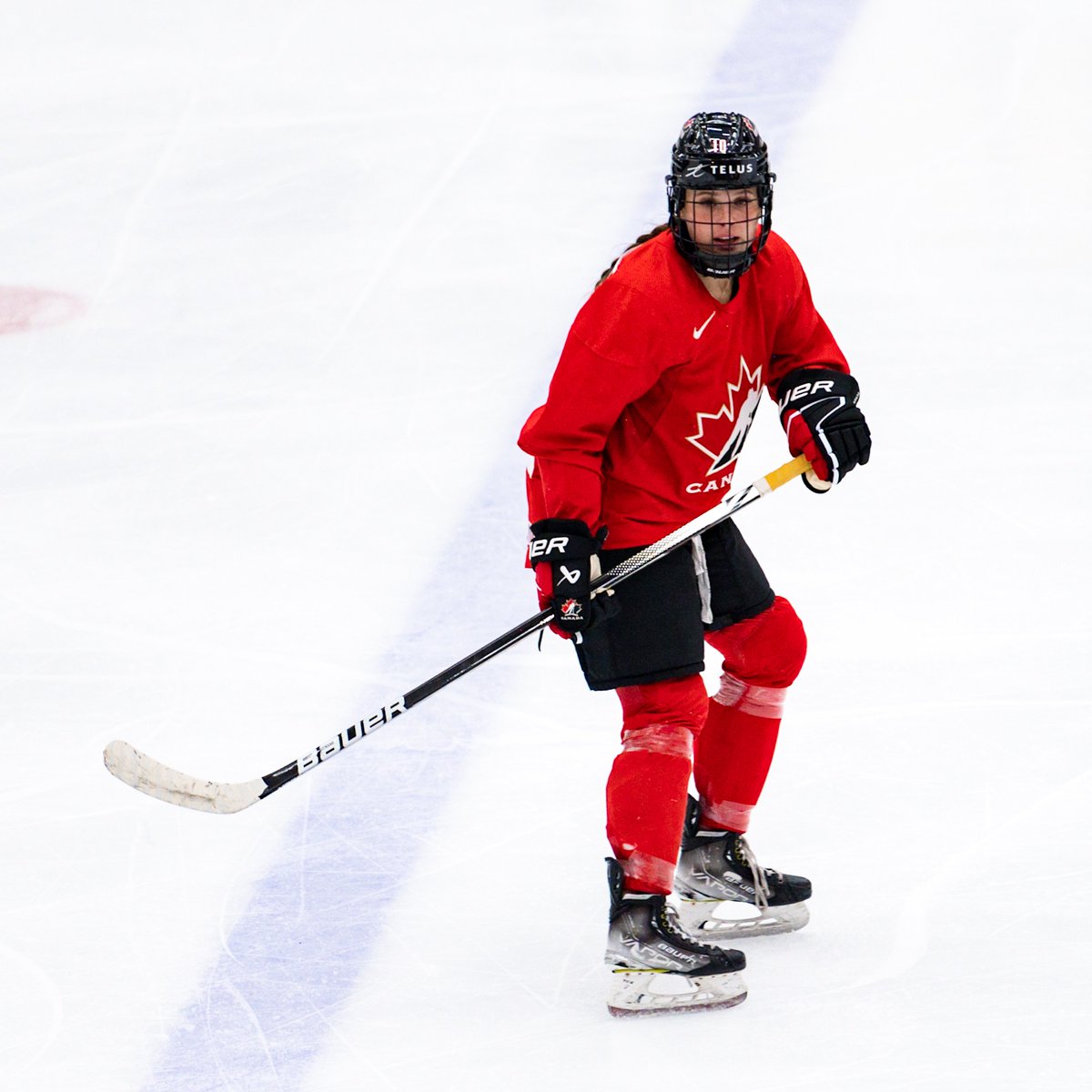HockeyCanada's tweet photo. AFTER 2 | An end-to-end rush by Abby Lunney gives 🇨🇦 a 2-0 lead over 🇫🇮 heading into the 3rd period.

📺 https://t.co/v2Qlagmk3T
📊 https://t.co/MEufaBT9Yl
 
@BFLCANADA https://t.co/j6piA4ZyVx