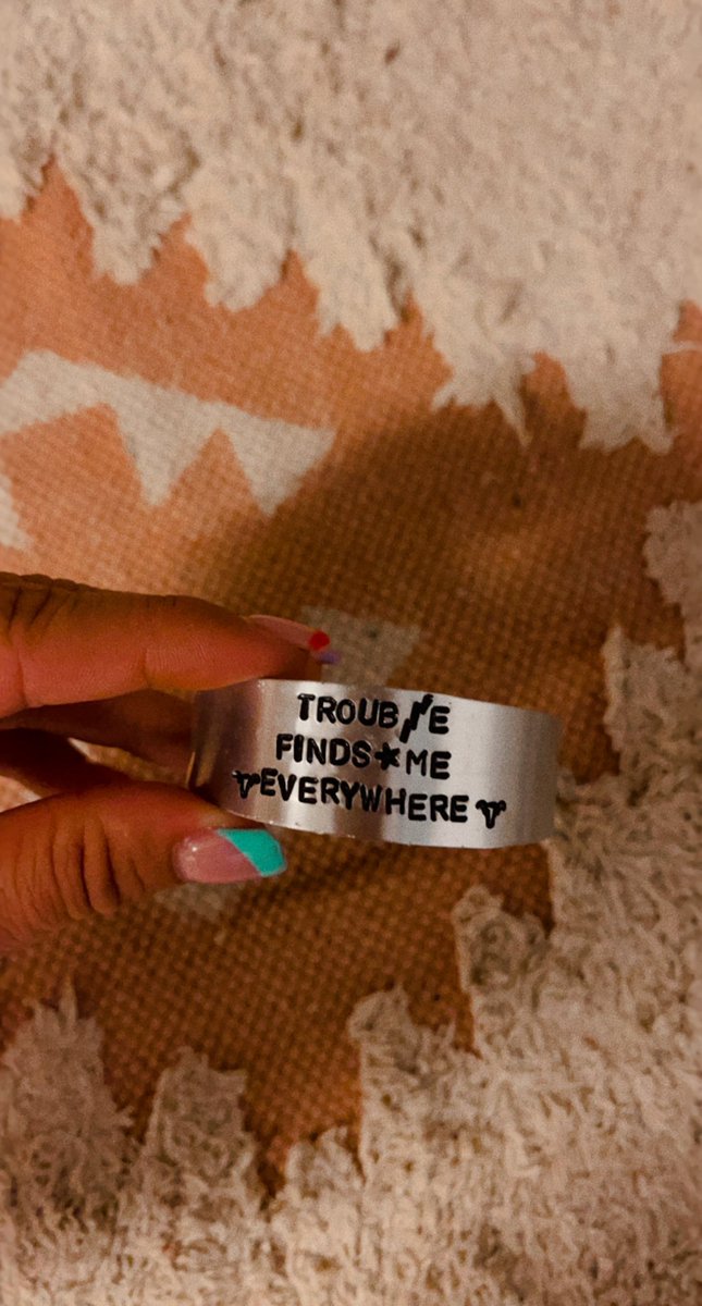 Troub⚡️e finds ⭐️ me everywhere. $15 🐂