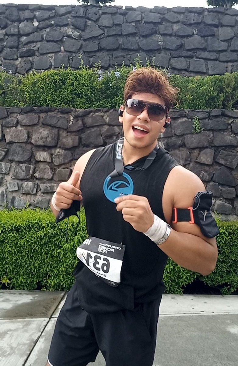 r_carlos_hdz's tweet photo. Powerade 14k #run #runner #running #motivationrunning #motivacion #motivationrunner #runningday #soycorredor #soymaratonista #runningman #instarunners #instarunner #instarun #quierorun #runsantafe #runtemoaya #runlover #runningcommunity #runningclub #medalla #mediomaraton #cdmx https://t.co/LrEHLzo3jG