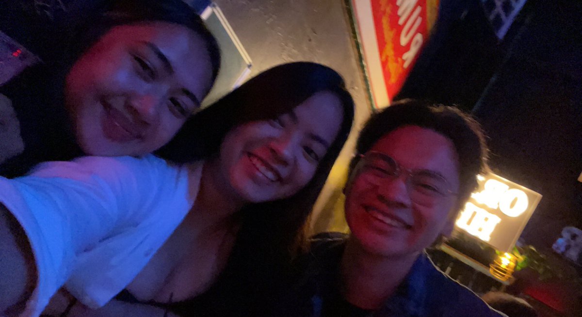 bayuhbear's tweet photo. spent the weekend at seattle w/ the besties 🥺🫰🏽 https://t.co/iZ0u30xOZI