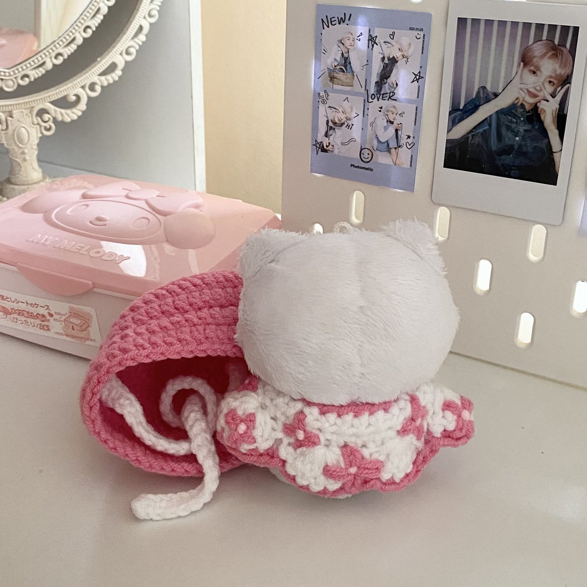 jnluvicart's tweet photo. ꒰ #luvimailz ◡̈ ꒱ 

my dolls got their own clothes for the first time 💗 thank you sooo much @bambisaIes for the prettiest &amp; cutest outfits ever! 100% do NOT regret commissioning you for these 🥺 so nice to transact with &amp; definitely not the last 🫶🏼

— #ty_bambisaies https://t.co/oipP9XQKUZ