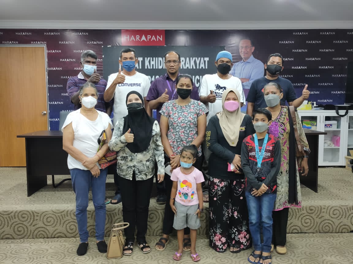 TambunP63's tweet photo. Sumbangan kebajikan Fokus Kesejahteraan Rakyat oleh Pejabat Parlimen Port Dickson kepada mereka yang tersenarai dalam sistem e-Kasih. Para penerima hari ini adalah mereka yang tidak dapat hadir semasa program bersama @anwaribrahim sebelum ini
#ParlimenPD https://t.co/zSJ5n0LzW8