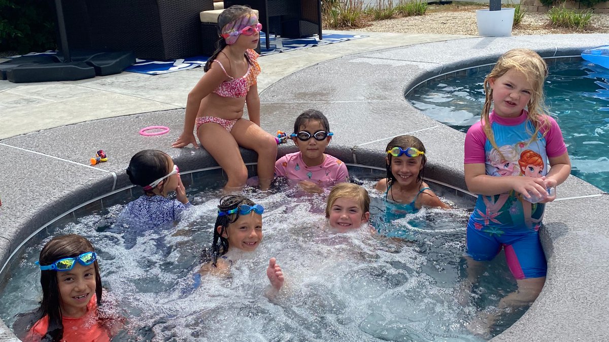 Shoreline_Shark's tweet photo. Our U8 had their first team gathering. Go Sharks! #hcokey #growthegame #ctshorelinesharks #teambonding #girlshockey https://t.co/x4hmx9kVU2