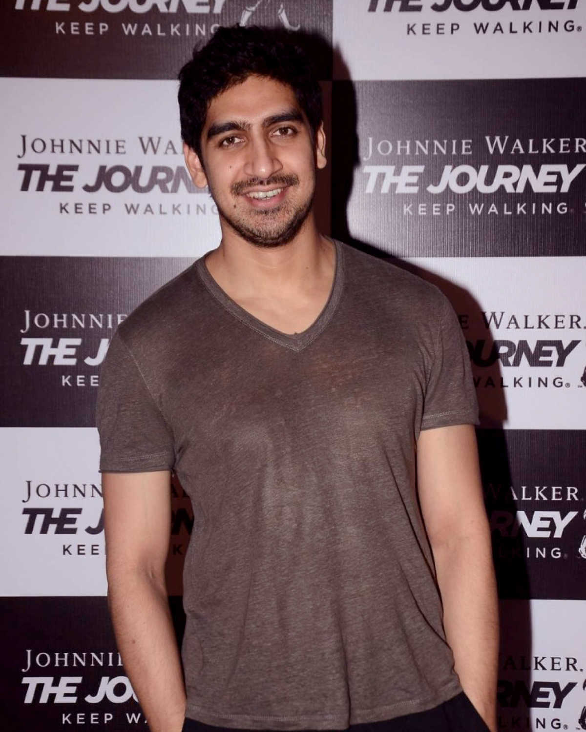 Happy birthday lord Ayan Mukerji  God bless you 
Eagerly waiting for    