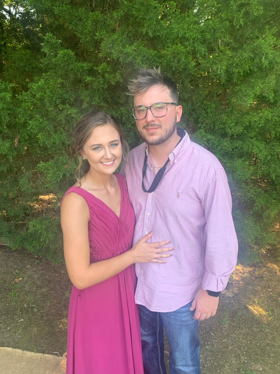 Summer_Maxwell's tweet photo. ❤️2020•2021•2022❤️                           my forever wedding date😋 https://t.co/4HUinuWty5